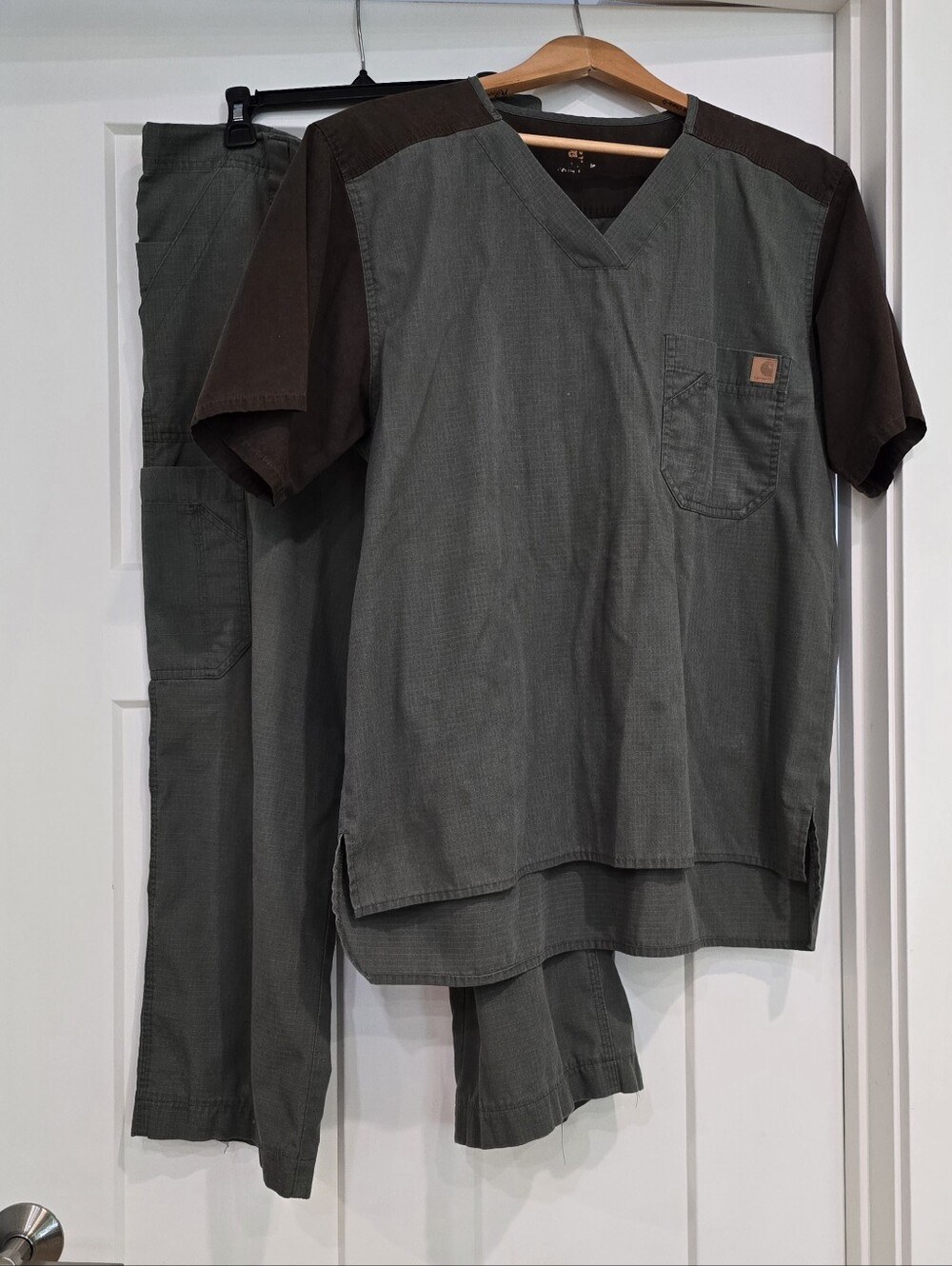 Carhartt Force Men's Scrub Top & Pants Olive Green Brown V-Neck Cargo Pockets